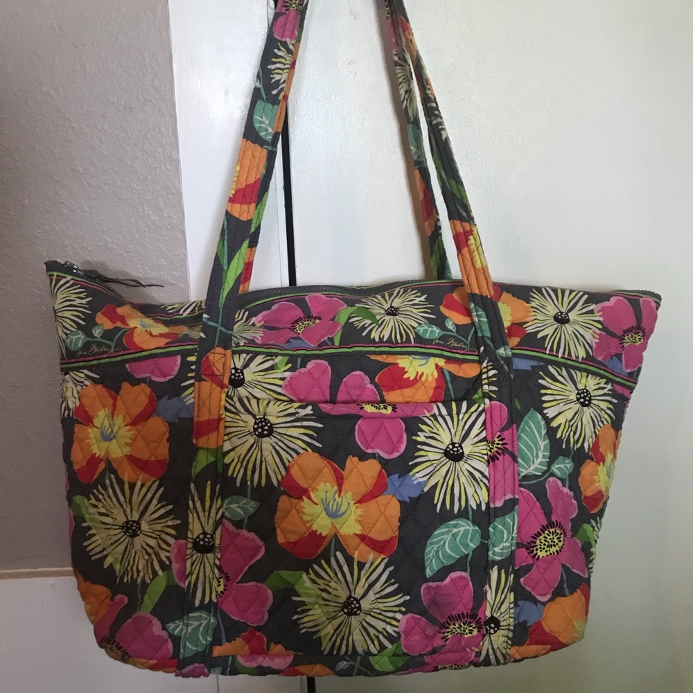 Vera Bradley large duffel bag